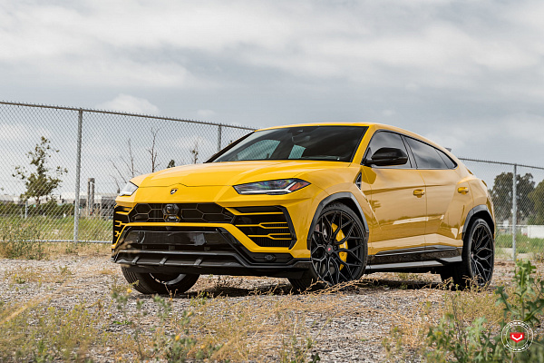 Фото дисков Vossen S17-01 Черный сатин на Lamborghini Urus
