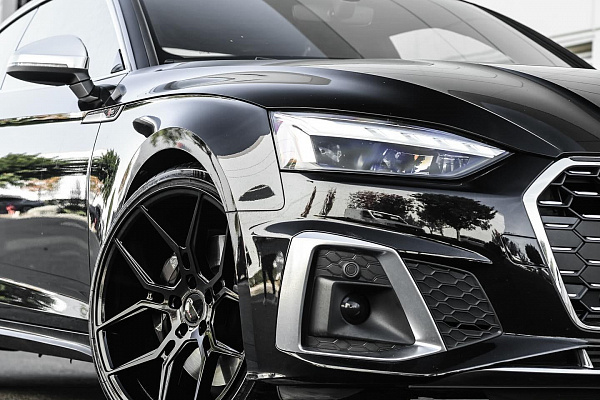 Фото дисков Giovanna Haleb Черный глянец на Audi A/S/RS 5 (F5)