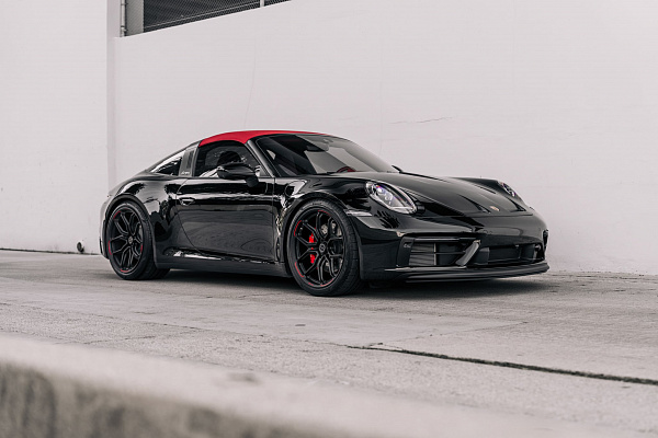 Фото дисков Brixton Forged CM5-RS Черный матовый на Porsche 911 VIII