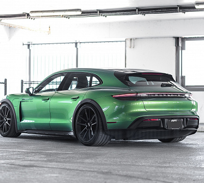Фото дисков Rotiform BTL на Porsche Taycan I