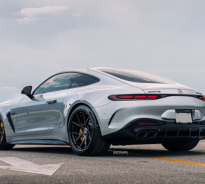 Фото дисков Strasse Wheels SM5RT Deep Concave FS на Mercedes-Benz AMG GT II