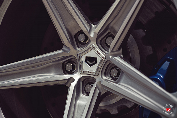 Фото дисков Vossen M-X5 Глянцевый тонированный лак на BMW 3/M3 (F3x/F80)