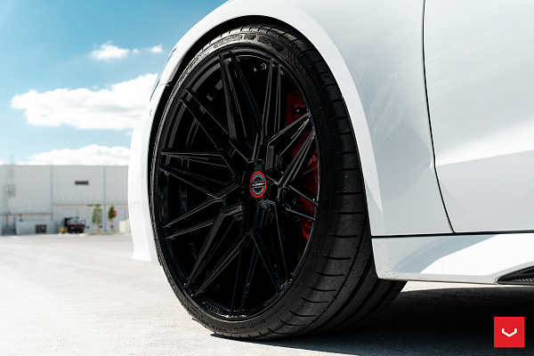 Фото дисков Vossen HF-7 Черный глянец на Audi A/RS 7 (4K)