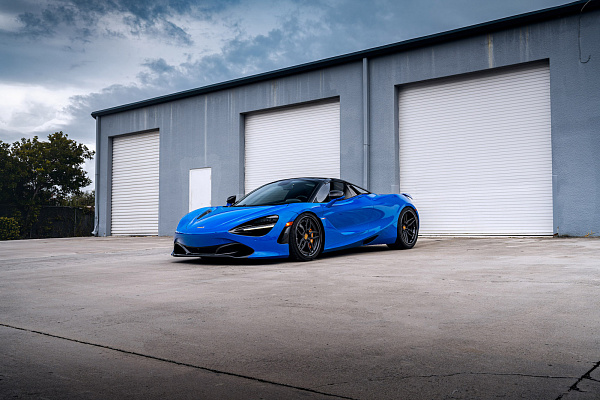 Фото дисков Strasse Wheels SV4 Deep Concave FS Черный сатин на McLaren 720S