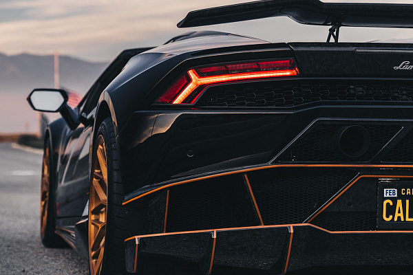 Фото дисков Brixton Forged CM6-R Глянцевая бронза на Lamborghini Huracan
