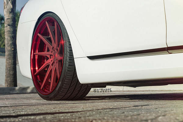 Фото дисков Strasse Wheels SV10T Deep Concave FS Другой цвет на BMW 7 (G11/G12)