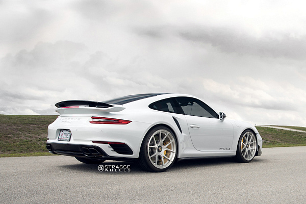 Фото дисков Strasse Wheels SM5R Deep Concave Monoblock Глянцевый лак на Porsche 911 VII