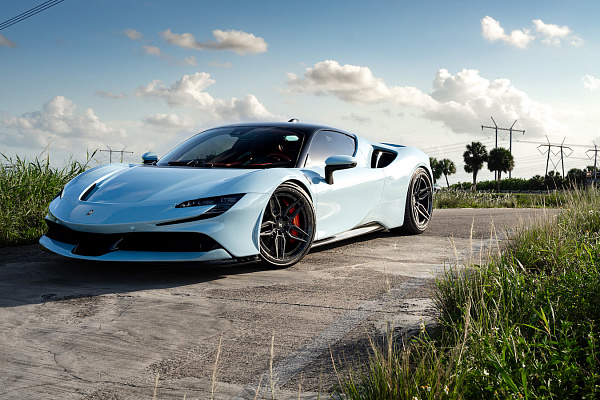 Фото дисков Strasse Wheels SV4-RS Deep Concave FS Черный сатин на Ferrari SF90