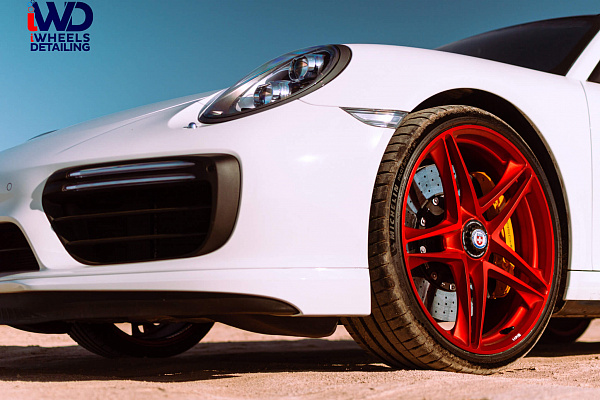 Фото дисков HRE P207 Красный сатин на Porsche 911 VII