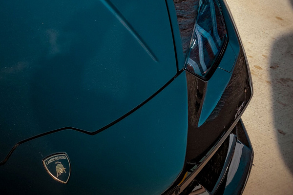 Фото дисков Bola FP3 Сатиновый лак на Lamborghini Huracan