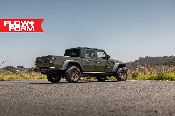 Фото дисков HRE FT1 Глянцевое темное золото на Jeep Gladiator II (JT)