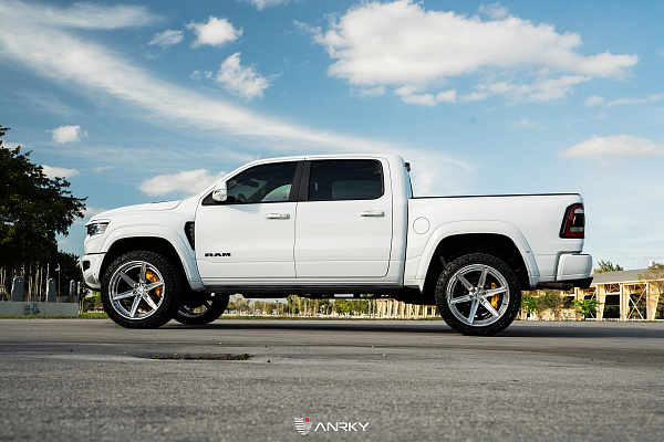 Фото дисков Anrky AN36-S Полированный лак на Ram 1500 V