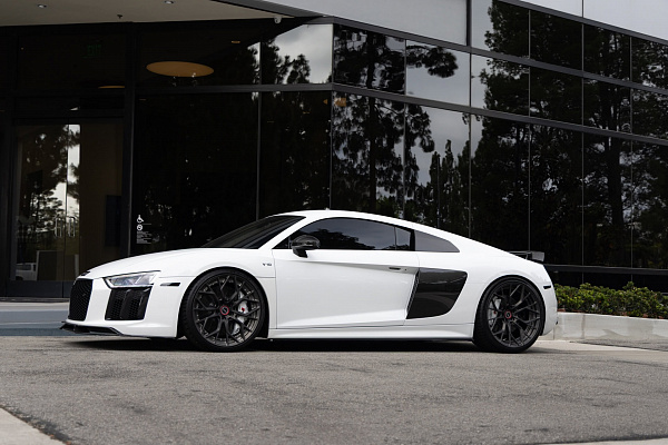 Фото дисков Brixton Forged PF10 Черный сатин на Audi R8 (4S)