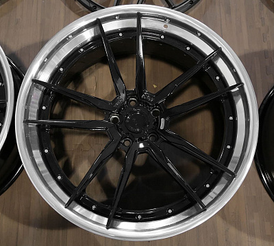 ADV.1 ADV5.2 Track Spec CS