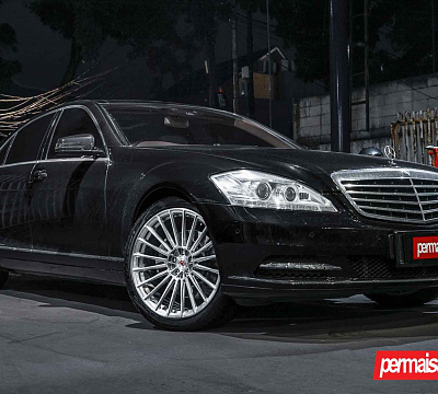 Фото дисков Vossen S17-04 на Mercedes-Benz S-Class (W221)