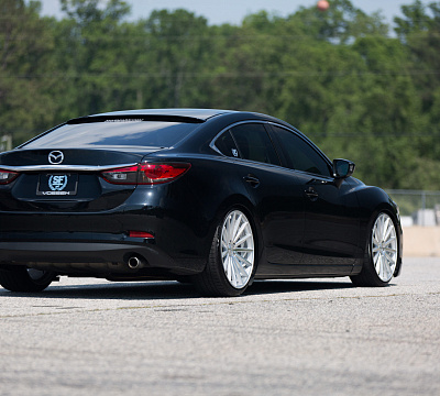 Фото дисков Vossen VFS-2 на Mazda 6 III (GJ)