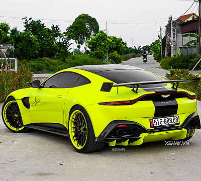 Фото дисков Strasse Wheels SV10M Deep Concave FS на Aston Martin Vantage 2