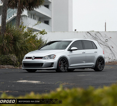 Фото дисков BC Forged HCS21 на Volkswagen Golf VII