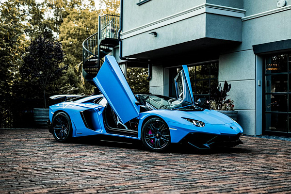 Фото дисков Brixton Forged FDE05 Черный сатин на Lamborghini Aventador