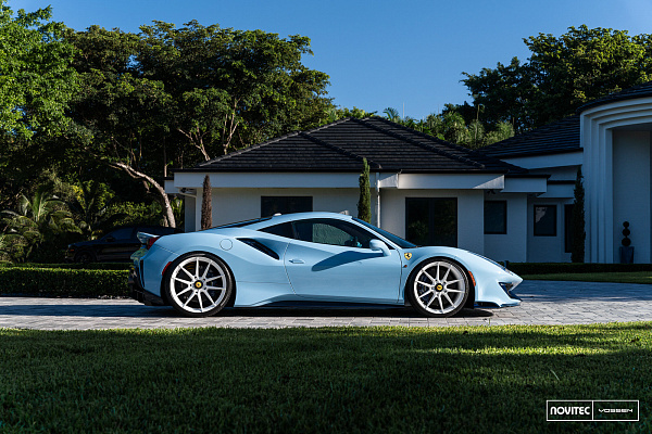 Фото дисков NOVITEC NF10 Белый глянец на Ferrari 488