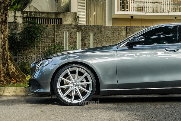 Фото дисков Vossen VFS-10 Серебро на Mercedes-Benz E-Class (W213, S213, C238)