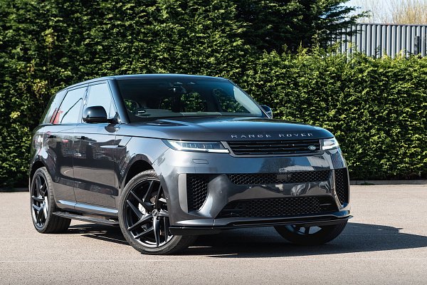 Фото дисков Kahn Type 52 RS Черный сатин на Range Rover Sport III
