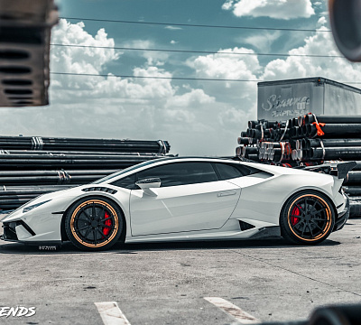 Фото дисков Strasse Wheels SV10 Deep Concave FS на Lamborghini Huracan