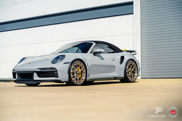 Фото дисков Vossen LC3-01 Глянцевое золото на Porsche 911 VIII