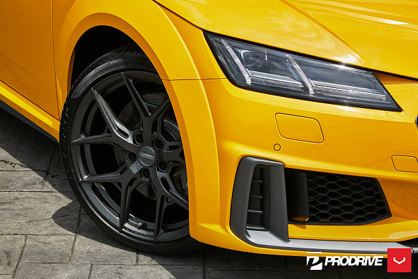 Фото дисков Vossen HF-5 Сатиновый графит на Audi TT (8S)