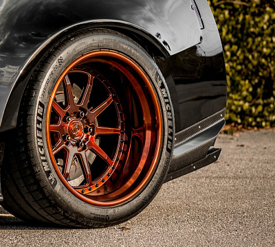 Фото дисков Strasse Wheels R10 Competition на Nissan GT-R
