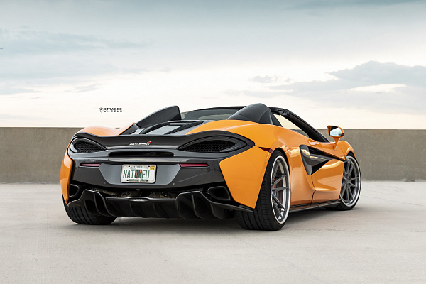 Фото дисков Strasse Wheels SV1 Deep Concave FS Сатиновый тонированный лак на McLaren 570S