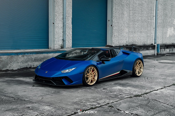 Фото дисков Anrky S1-X2 Сатиновое золото на Lamborghini Huracan
