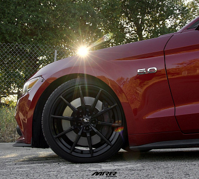 Фото дисков MRR M350 на Ford Mustang VI