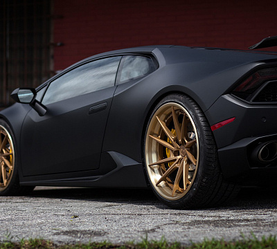 Фото дисков Anrky AN33 на Lamborghini Huracan