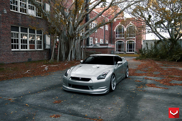 Фото дисков Vossen CV5 Серебро на Nissan GT-R