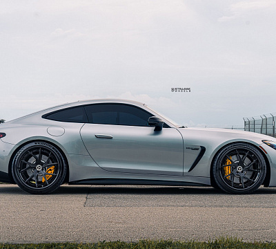 Фото дисков Strasse Wheels SM5RT Deep Concave FS на Mercedes-Benz AMG GT II