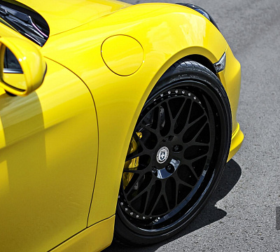 Фото дисков HRE 300 на Porsche Cayman II