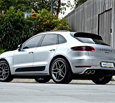 Фото дисков HRE FF11 на Porsche Macan I