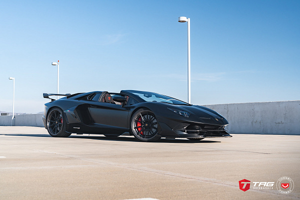 Фото дисков Vossen EVO-2R (3-Piece) Черный сатин на Lamborghini Aventador