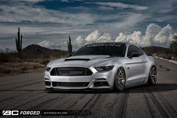 Фото дисков BC Forged HCS04 Глянцевый темный лак на Ford Mustang VI