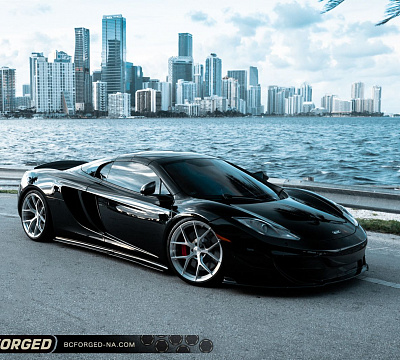 Фото дисков BC Forged KL01 на McLaren 12C