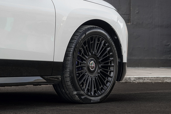 Фото дисков Brixton Forged LX01 Черный сатин на BMW iX