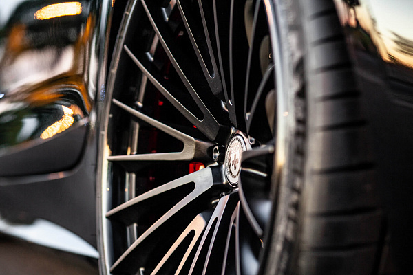 Фото дисков HRE S209H Черный сатин на Mercedes-Benz AMG GT I