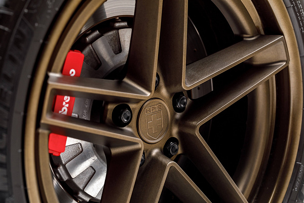Фото дисков HRE G-Code Сатиновая темная бронза на Ford Mustang VI