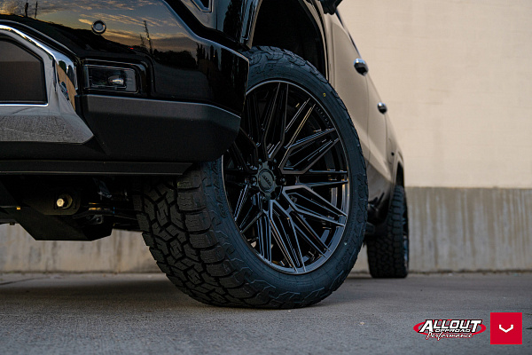 Фото дисков Vossen HF6-5 Черный глянец на GMC Sierra IV