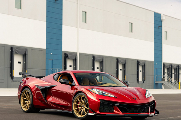 Фото дисков Brixton Forged PF11 R / RS Сатиновое золото на Chevrolet Corvette C8