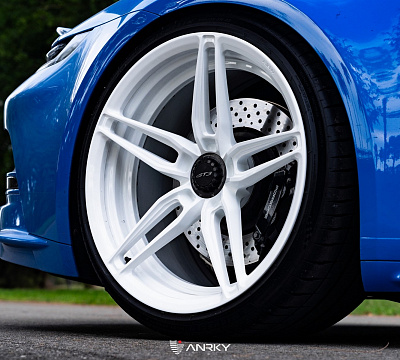 Фото дисков Anrky AN27 на Porsche 911 VIII