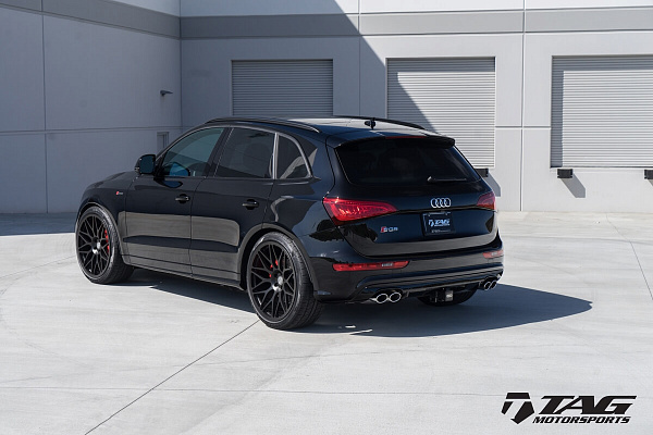 Фото дисков HRE 300M Черный сатин на Audi Q5 (8R)