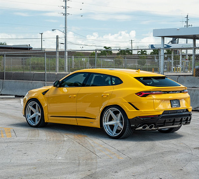 Фото дисков Anrky RS5.3 на Lamborghini Urus