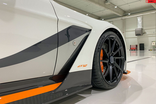 Фото дисков Anrky AN13 Черный матовый на Aston Martin Vantage 3